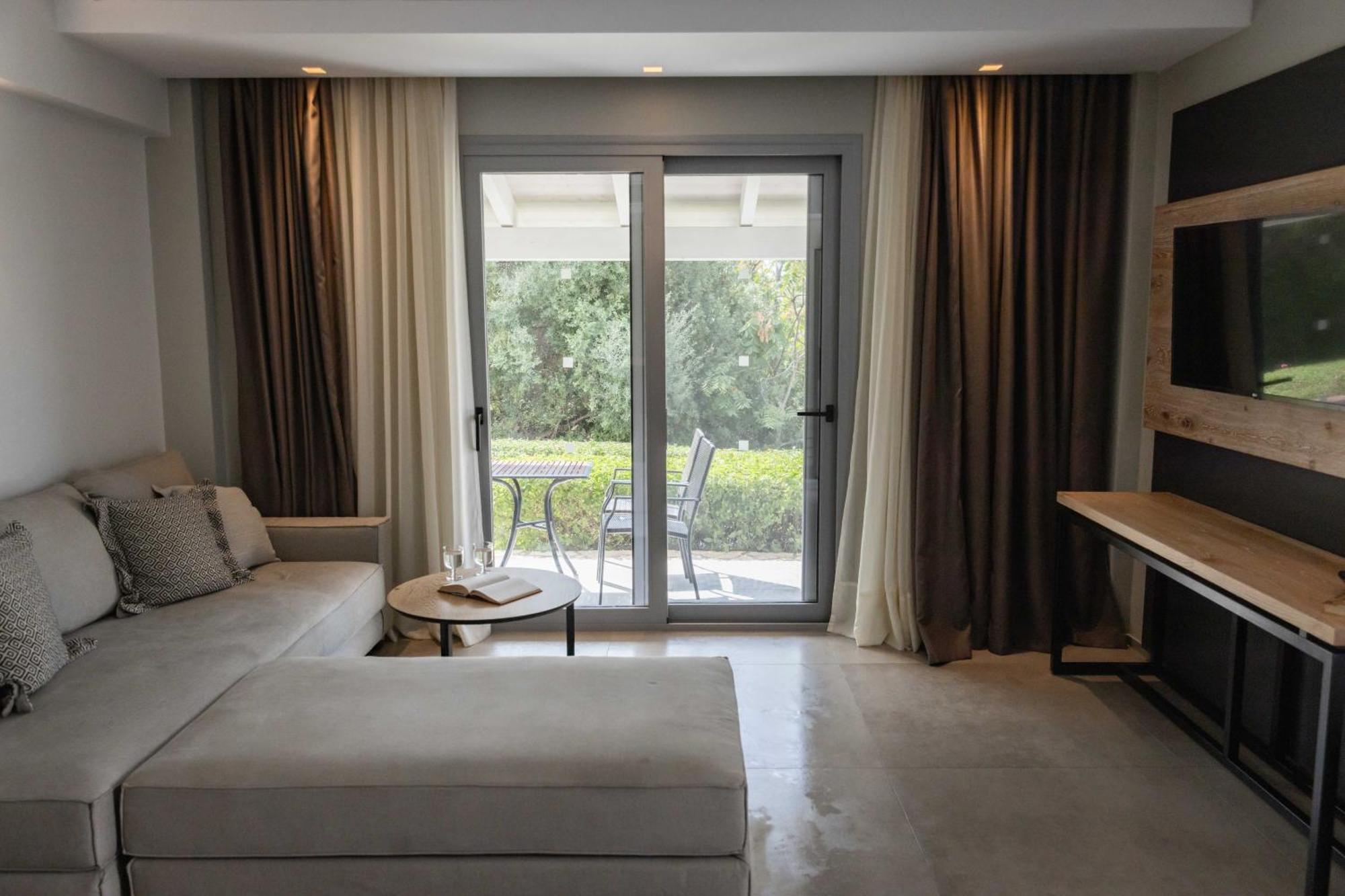 Movenpick Resort Agios Nikolaos Sivota Exterior foto